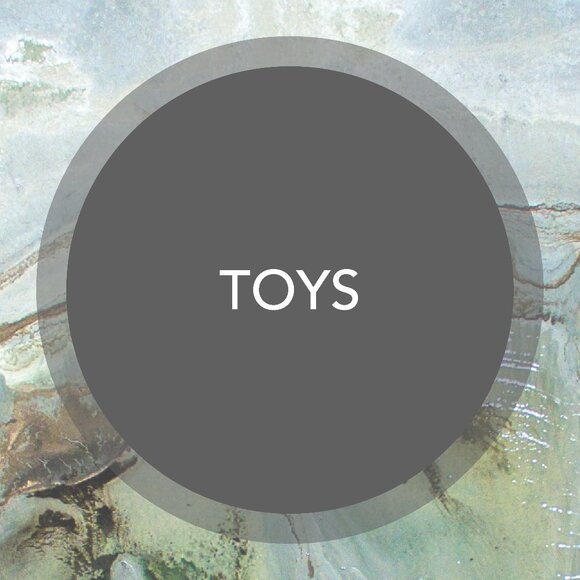 Toys - Picture 1 of 1